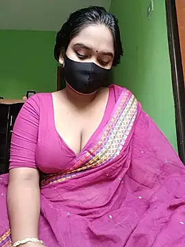 Snapshot of Kotha_-Moni chatting on 12/08/24, 01:35 Kotha -Moni online show from 12/08/24, 01:35