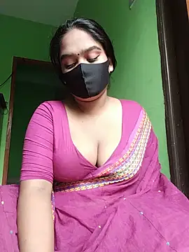 Snapshot of Kotha_-Moni chatting on 12/13/24, 02:43 Kotha -Moni online show from 12/13/24, 02:43