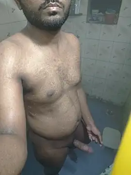 Snapshot of Desi69emd chatting on 11/01/25, 01:02 Desi69emd online show from 11/01/25, 01:02