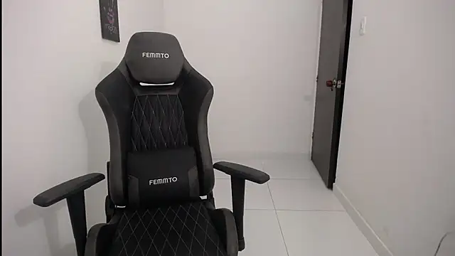 susana2523 online show from 02/14/25, 08:52