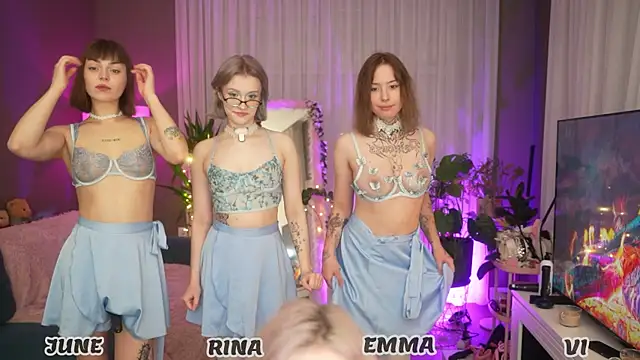 your favoritegirls online show from 10/12/25, 01:04