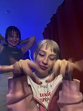 Dooubletroublee online show from 11/13/25, 11:25