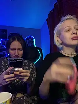 Dooubletroublee online show from 12/16/25, 01:21