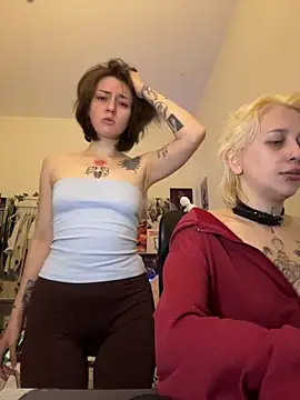 Dooubletroublee online show from 05/03/26, 10:27