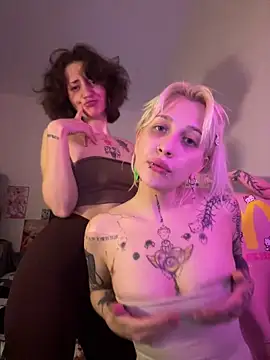 Dooubletroublee online show from 05/16/26, 02:19