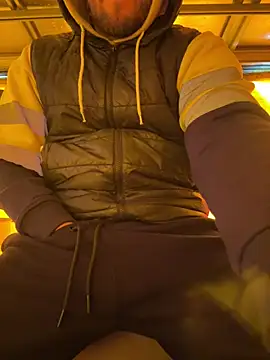 Snapshot of cussy007 chatting on 01/09/25, 11:03 cussy007 online show from 01/09/25, 11:03