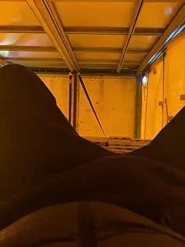 Snapshot of cussy007 chatting on 01/17/25, 01:46 cussy007 online show from 01/17/25, 01:46