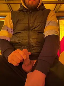 Snapshot of cussy007 chatting on 01/29/25, 02:00 cussy007 online show from 01/29/25, 02:00