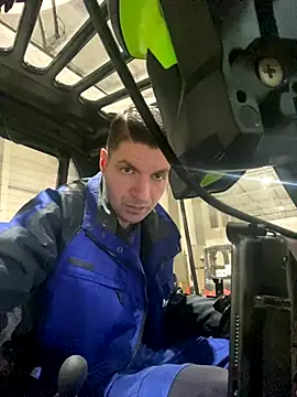 Ricoleckt online show from 10/20/25, 05:46