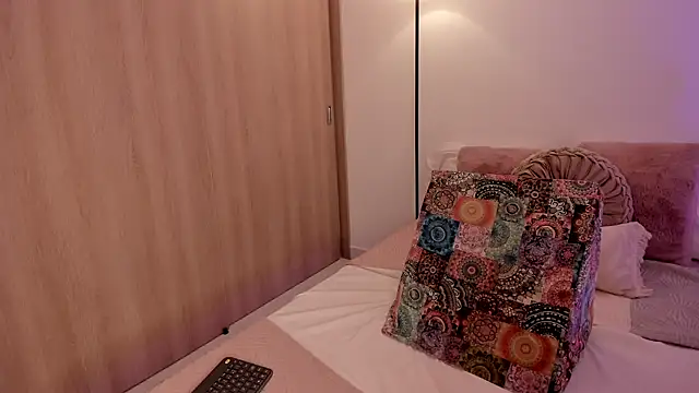 Snapshot of Lady_lacey05 chatting on 11/12/25, 05:46 Lady lacey05 online show from 11/12/25, 05:46