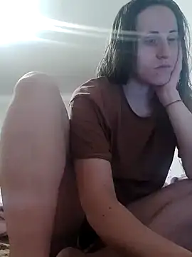 Snapshot of emeli_moon chatting on 09/15/25, 11:16 emeli moon online show from 09/15/25, 11:16