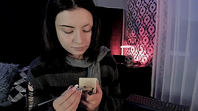 Adeelinee online show from 04/30/26, 08:57