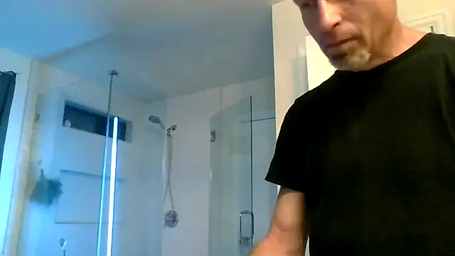 El Gizmo online show from 05/22/26, 03:35