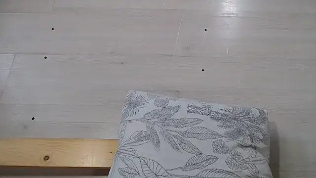 Snapshot of CRISTIINA37 chatting on 09/29/25, 12:54 CRISTIINA37 online show from 09/29/25, 12:54