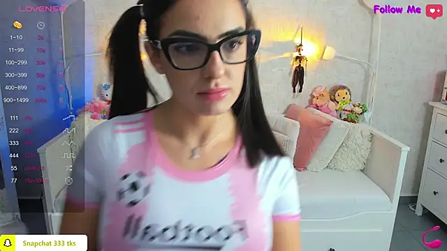 LindsayDeee online show from 10/22/25, 04:46