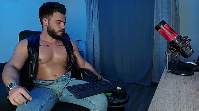 juliusmasters online show from 12/12/24, 12:16