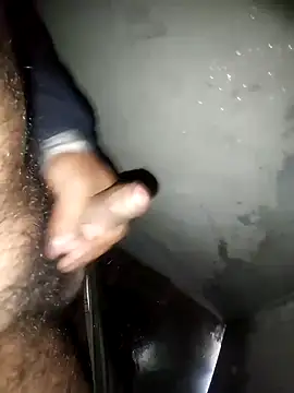 Snapshot of Rahul_sharma_horny chatting on 01/12/25, 03:07 Rahul sharma horny online show from 01/12/25, 03:07