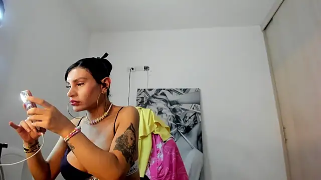 juliana star  online show from 05/08/26, 12:27