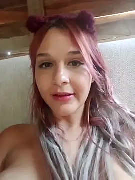 Snapshot of KeylacabreraC chatting on 11/01/25, 02:41 KeylacabreraC online show from 11/01/25, 02:41