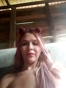 Snapshot of KeylacabreraC chatting on 11/06/25, 01:45 KeylacabreraC online show from 11/06/25, 01:45