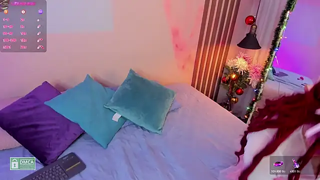 Snapshot of charloottee_1 chatting on 12/19/24, 03:07 charloottee 1 online show from 12/19/24, 03:07