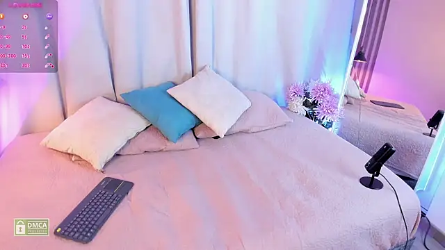 Snapshot of charloottee_1 chatting on 01/22/25, 04:23 charloottee 1 online show from 01/22/25, 04:23