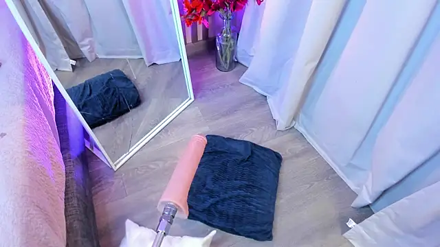 Snapshot of charloottee_1 chatting on 02/24/25, 08:38 charloottee 1 online show from 02/24/25, 08:38