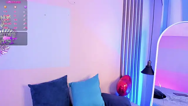 Snapshot of charloottee_1 chatting on 02/27/25, 01:49 charloottee 1 online show from 02/27/25, 01:49