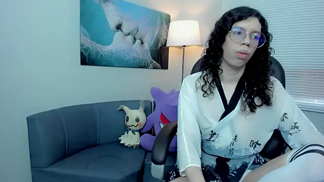 Snapshot of Angel_Dust18 chatting on 11/02/25, 03:03 Angel Dust18 online show from 11/02/25, 03:03