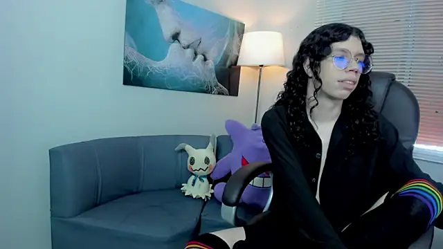 Snapshot of Angel_Dust18 chatting on 11/04/25, 03:00 Angel Dust18 online show from 11/04/25, 03:00