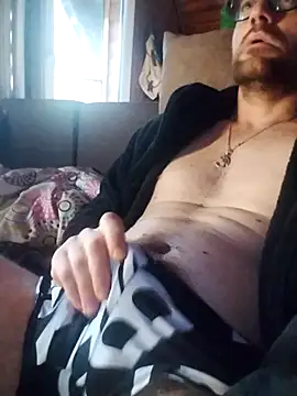 Snapshot of tomee83 chatting on 11/12/25, 06:47 tomee83 online show from 11/12/25, 06:47