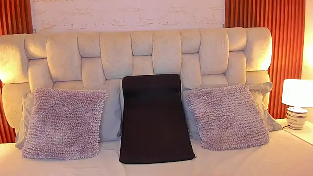 SophiaWylde online show from 01/14/25, 03:53