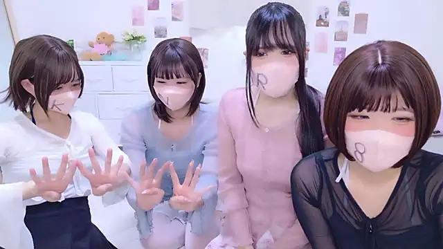 Snapshot of 841_yayoi chatting on 11/16/25, 03:56 841 yayoi online show from 11/16/25, 03:56