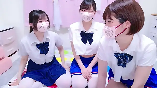 841 yayoi online show from 06/17/26, 04:37