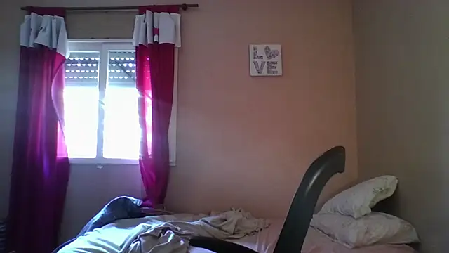 Snapshot of imsohornydacom chatting on 12/03/25, 03:32 imsohornydacom online show from 12/03/25, 03:32