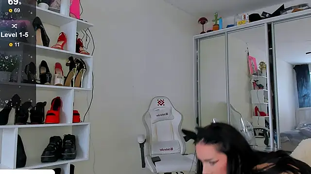 Snapshot of MaryVegas69 chatting on 11/24/25, 11:10 MaryVegas69 online show from 11/24/25, 11:10