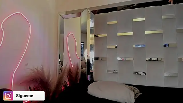 Sara Foxx1 online show from 05/20/26, 08:26