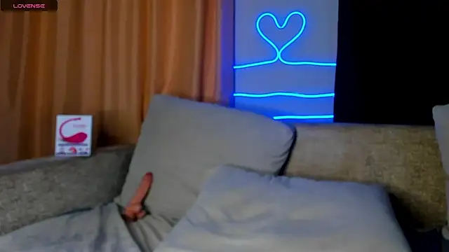 Leila purr18 online show from 03/12/25, 12:57