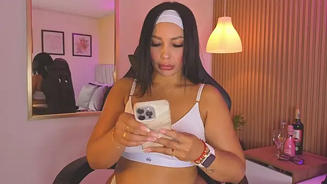 Snapshot of Dakota_diaz_ chatting on 11/12/25, 07:57 Dakota diaz online show from 11/12/25, 07:57