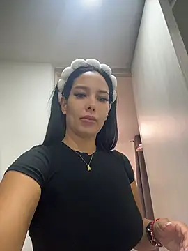 Dakota diaz  online show from 05/31/26, 12:52