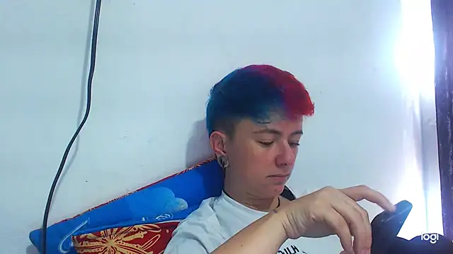tomboyblue online show from 12/18/24, 03:22