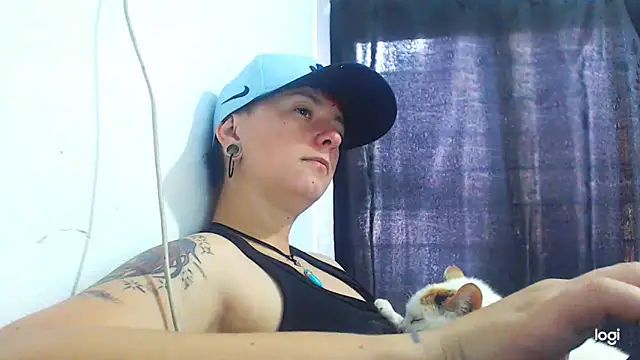 tomboyblue online show from 12/21/24, 02:47