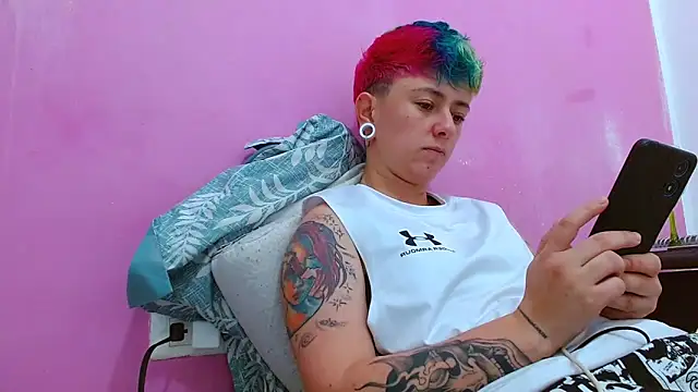 tomboyblue online show from 09/17/25, 05:25