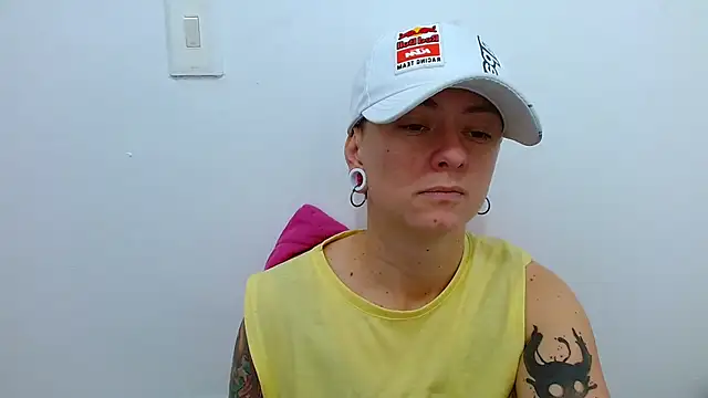 tomboyblue online show from 12/04/25, 12:58