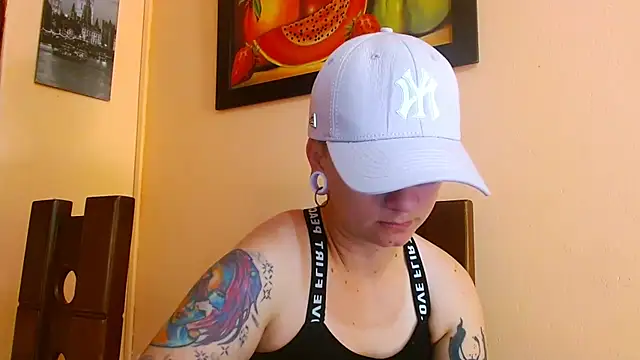 tomboyblue online show from 07/10/26, 04:20