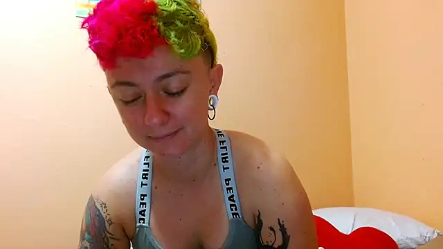 tomboyblue online show from 07/30/26, 01:54
