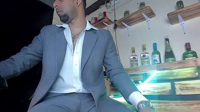 Paolo johnson online show from 10/10/25, 11:42