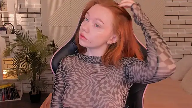 foxyMistrees online show from 12/02/24, 11:40