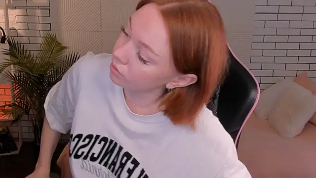 foxyMistrees online show from 12/12/24, 03:10