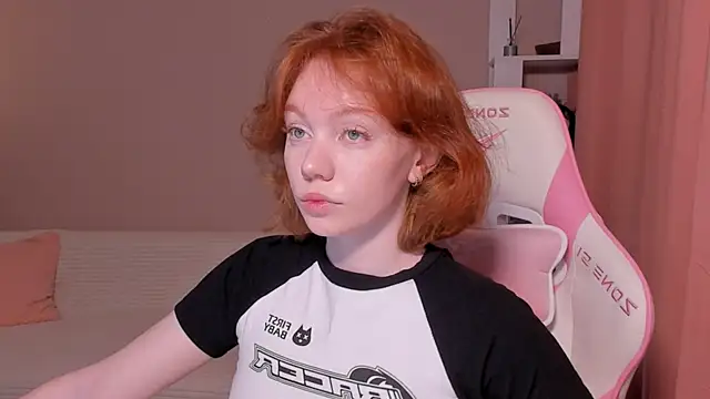 foxyMistrees online show from 02/06/25, 12:11